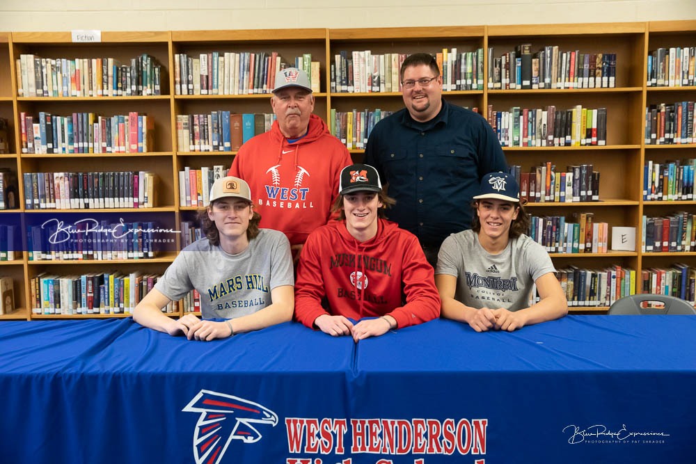 Signing Day Spring 2022_BRE_9508