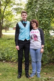 Reese Prom Friends (BRE_5597)