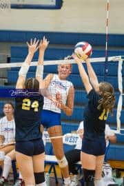 Volleyball Scrimmage (BR3_8229)