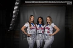 Senior Banners WHHS Girls Softball (BRE_7120)